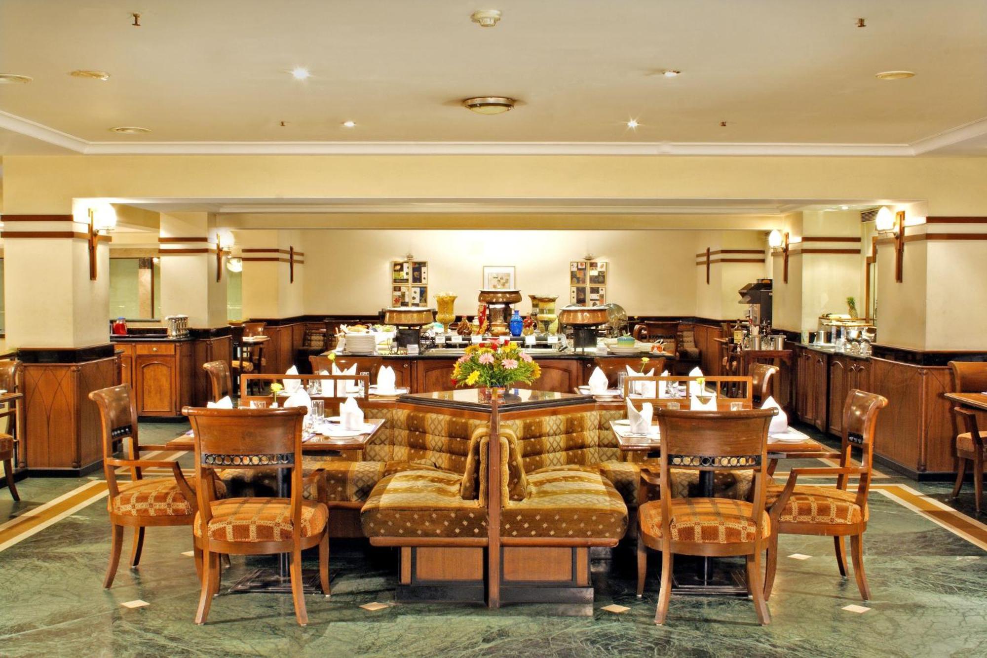 Aditya Park-A Sarovar Portico Hotel Hajdarábád Exteriér fotografie