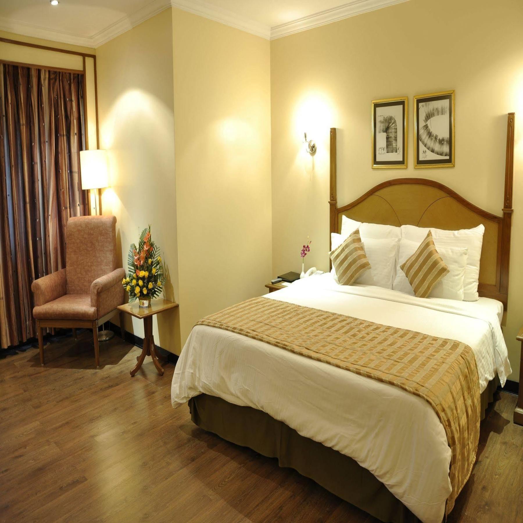 Aditya Park-A Sarovar Portico Hotel Hajdarábád Exteriér fotografie