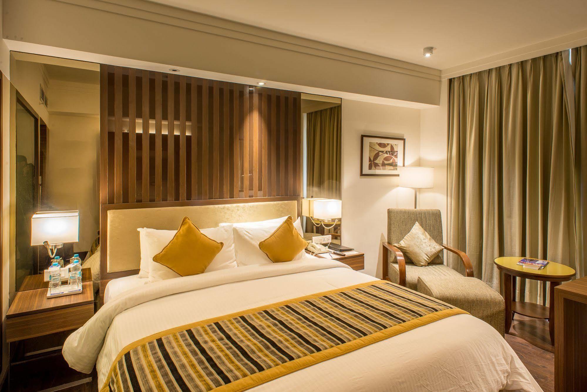 Aditya Park-A Sarovar Portico Hotel Hajdarábád Exteriér fotografie